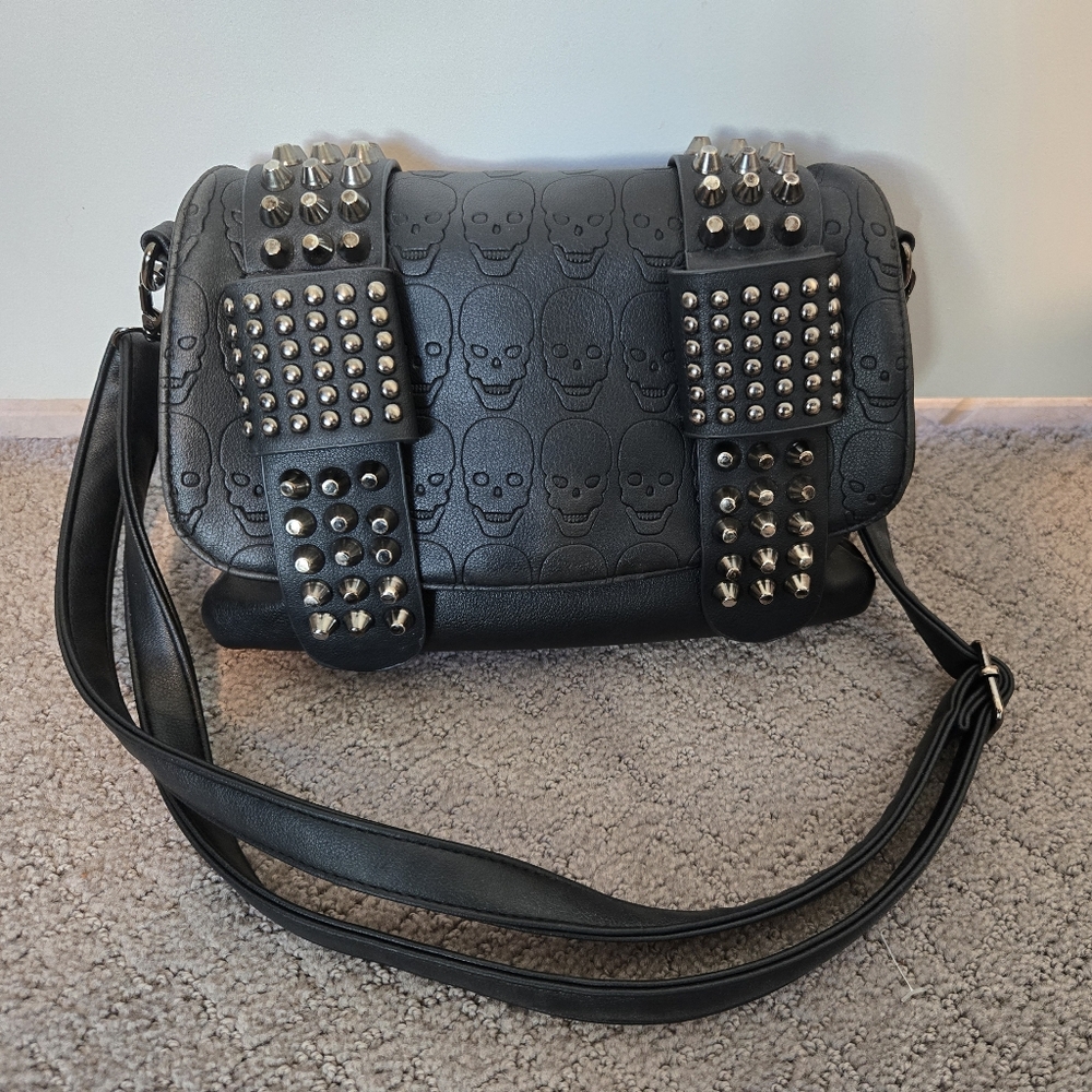 Cute Goth Studded Black Skull Shoulder Bag